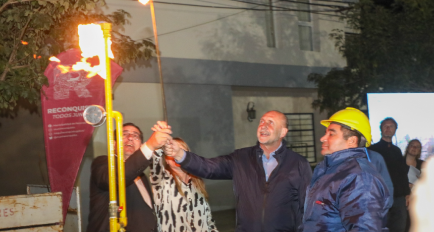 Perotti inaugur&oacute; obras de conexi&oacute;n de red de gas domiciliaria gasoducto NEA en Reconquista