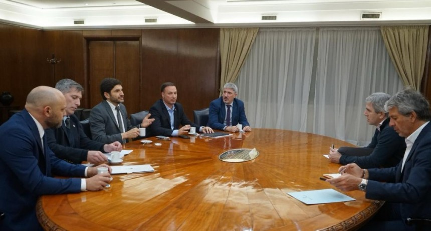 Pullaro: &ldquo;Trabajamos temas trascendentales vinculados al desarrollo y la deuda que Naci&oacute;n tiene con Santa Fe&rdquo;