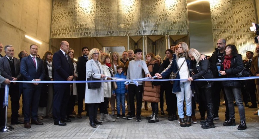 En el 11&deg; aniversario de la tragedia ocurrida en Rosario, se inaugur&oacute; el Memorial &ldquo;Salta 2141