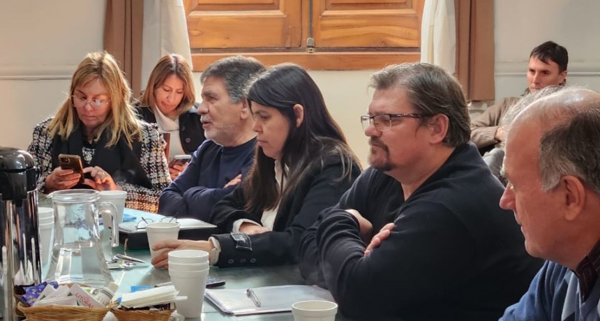 Paritaria Municipal: FESTRAM acordó un incremento salarial del 19%