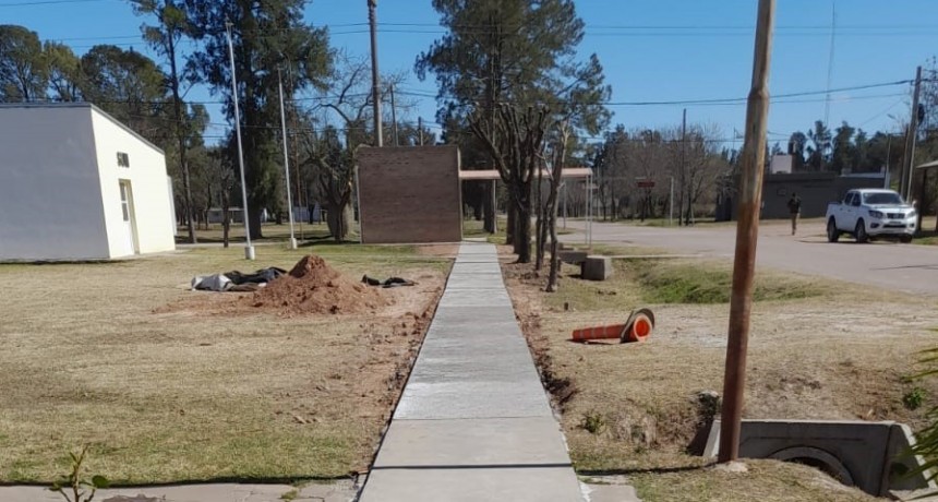 Luego de 15 a&ntilde;os, y con ayuda del Gobierno Provincial, Pozo Borrado avanza en la construcci&oacute;n de veredas