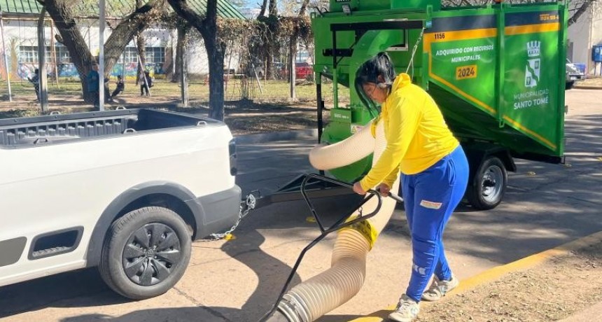 Santo Tom&eacute;: nueva aspiradora y trituradora de hojas que se suma a los equipos adquiridos en 2024