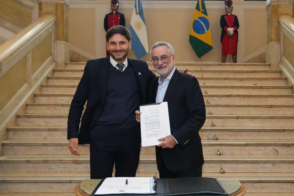 Pullaro recibió al embajador de Brasil en la Argentina