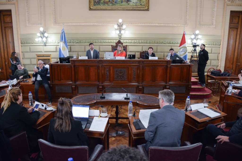 La Comisión de Régimen Municipal presentó dictamen sobre cláusulas transitorias