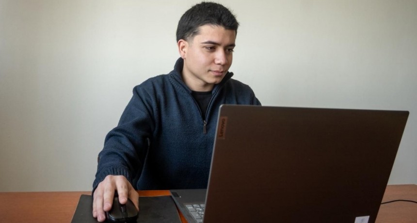 &ldquo;Deb&iacute;a materias de 2022 y gracias a Quedate hoy estoy empezando la carrera de Derecho&rdquo;