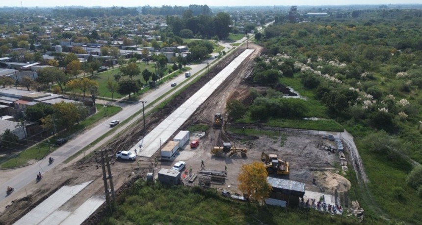 Acuerdo Capital: la pavimentaci&oacute;n de calle Larrea y avenida Pe&ntilde;aloza entra en la etapa final