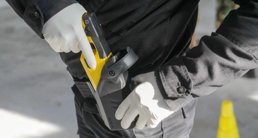Seguridad: Santa Fe comenz&oacute; la formaci&oacute;n de polic&iacute;as en el uso de pistolas Taser