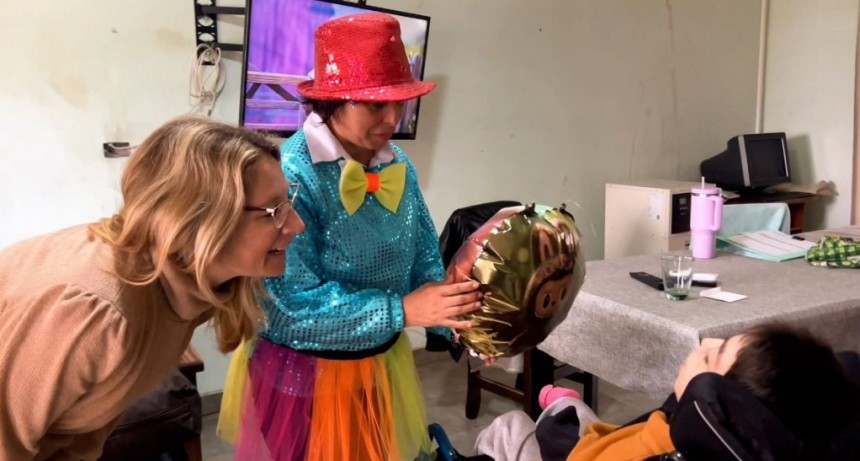 Niños y niñas de Sauce Viejo vivieron una sorpresa especial por el Mes de las Infancias