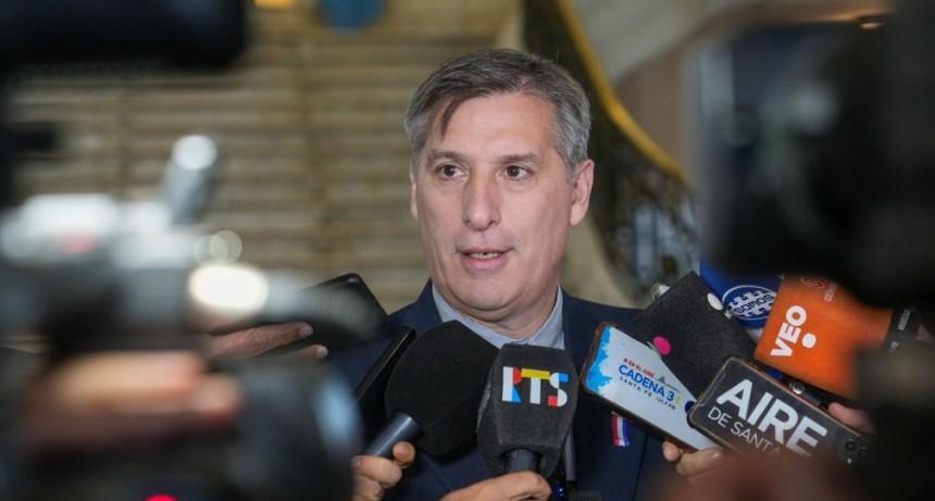 Olivares: &ldquo;No dejaremos que el kirchnerismo meta la mano en los fondos del Iapos&rdquo;