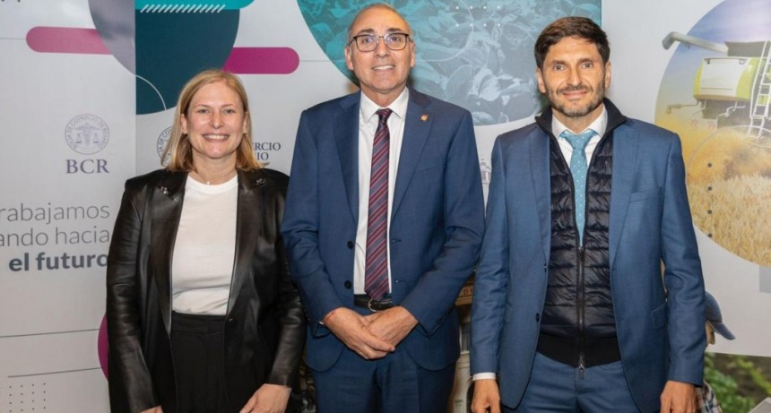 Pullaro pidi&oacute; "no volver al populismo" y que al equilibrio fiscal le sigan "pol&iacute;ticas de desarrollo productivo"