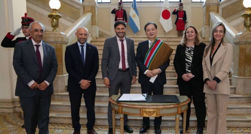 Pullaro recibi&oacute; al embajador de Jap&oacute;n en Argentina