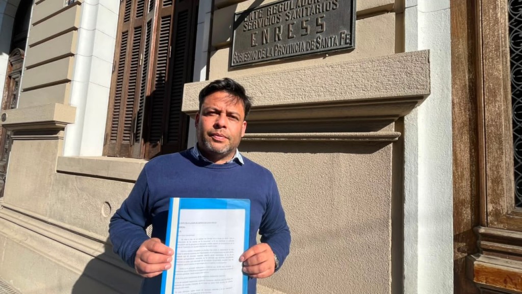 Alvizo denunci&oacute; al Intendente ante el ENRESS y el Ministerio de Ambiente