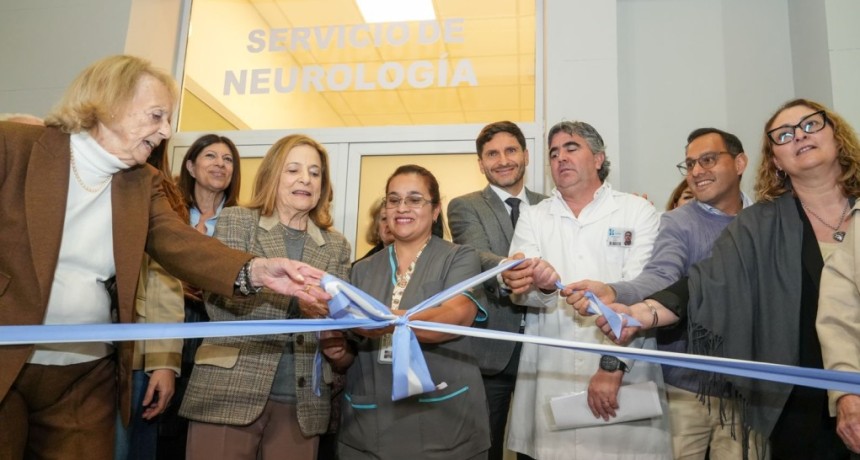 Pullaro en la inauguraci&oacute;n de la nueva sala del Hospital Cullen: &ldquo;En Santa Fe estamos orgullosos de nuestros equipos de salud&rdquo;