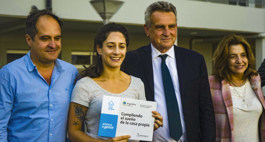 Se entregaron 75 viviendas Procrear del Parque Federal de Santa Fe