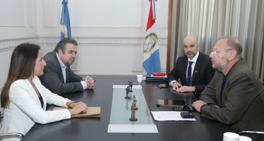 Seguridad: Brilloni y Corach encabezaron una nueva reuni&oacute;n de transici&oacute;n del gobierno provincial