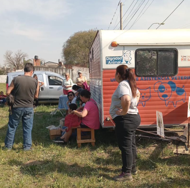 Sauce Viejo: exitosa jornada de vacunación, desparasitación y esterilización de animales en Adelina