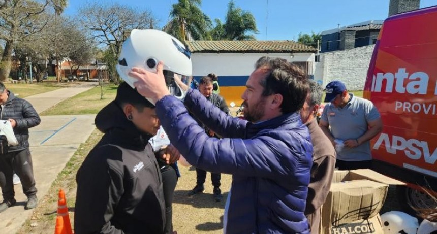 Santo Tom&eacute;: La Municipalidad junto a la Agencia Provincial de Seguridad Vial llevaron adelante una Cl&iacute;nica de Conducci&oacute;n Segura de Motos