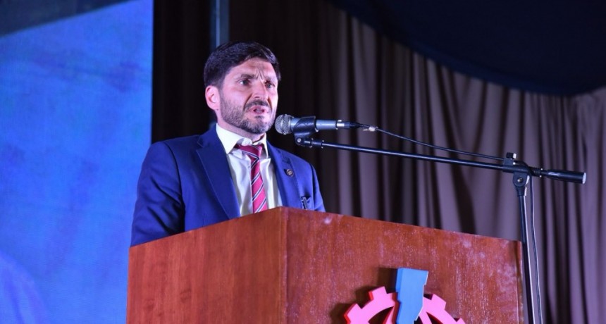 Pullaro convoc&oacute; a los industriales a &ldquo;acompa&ntilde;ar las transformaciones necesarias para el desarrollo productivo&rdquo;