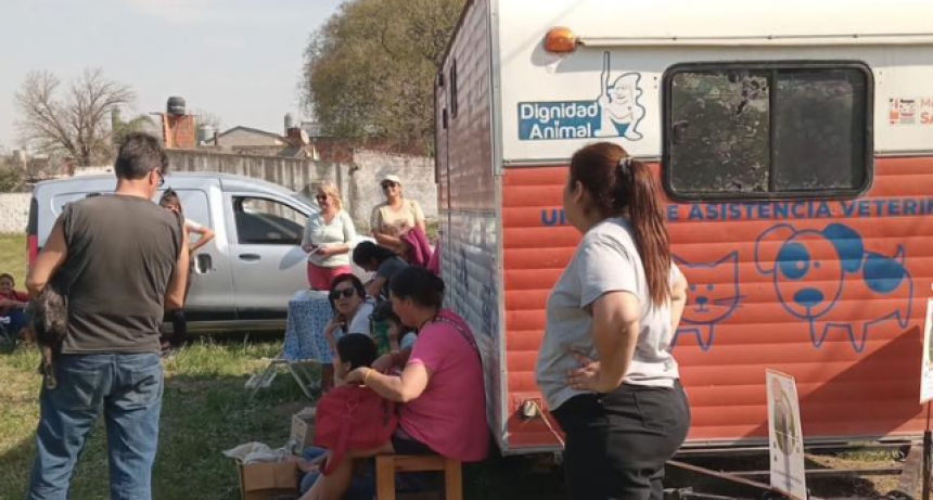 Sauce Viejo: exitosa jornada de vacunaci&oacute;n, desparasitaci&oacute;n y esterilizaci&oacute;n de animales en Adelina