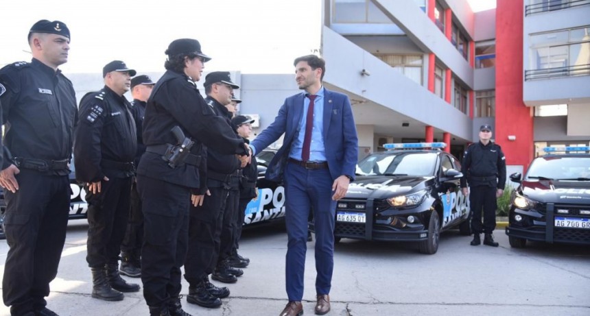 Pullaro: &ldquo;Hay una gesti&oacute;n provincial eficiente que nos permite a seguir equipando a nuestra Polic&iacute;a&rdquo;