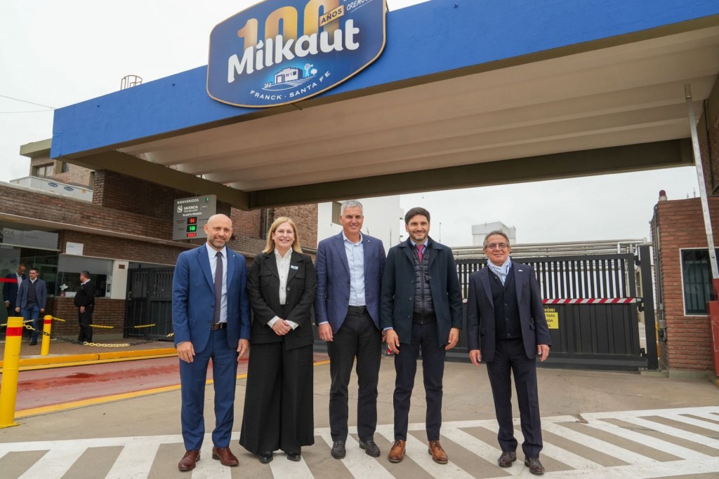 Pullaro celebró el centenario de Milkaut y destacó su rol en la industria láctea