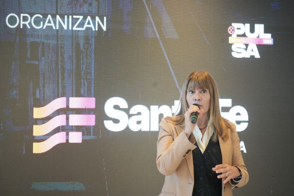 Rueda: “En Santa Fe tenemos la decisión política de apoyar los desarrollos de las industrias culturales”