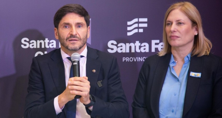 Pullaro tras las intensas lluvias: &ldquo;La obra p&uacute;blica salv&oacute; de la inundaci&oacute;n a la provincia de Santa Fe&rdquo;