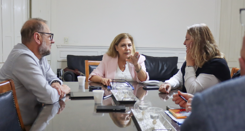 Se realiz&oacute; la primera reuni&oacute;n de transici&oacute;n en el &aacute;rea de salud