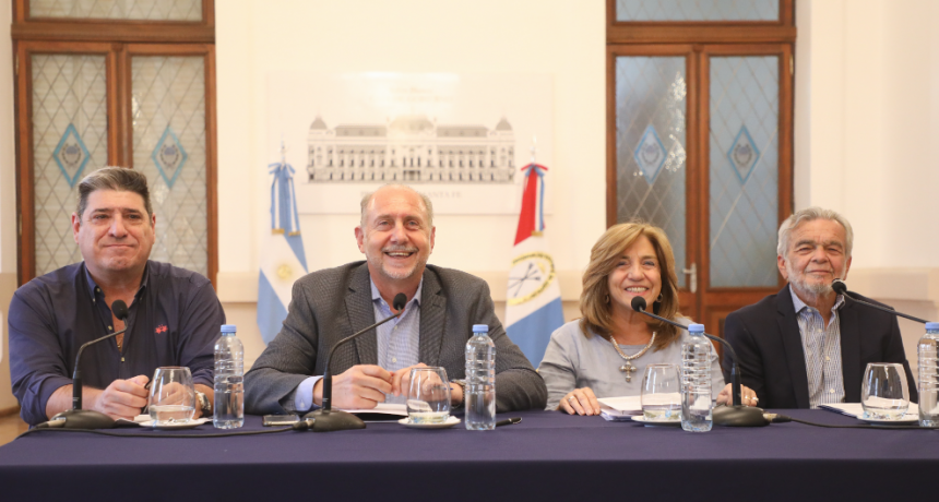 Perotti particip&oacute; de la presentaci&oacute;n de los avances del Plan Director de la regi&oacute;n h&iacute;drica de los Bajos Submeridionales