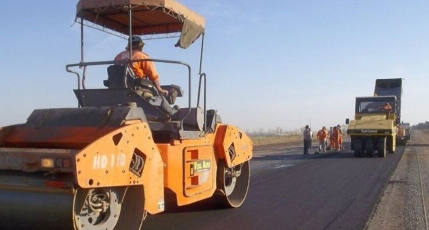 Michlig destac&oacute; la promulgaci&oacute;n del &ldquo;Plan de Conectividad Vial 100% Pavimento&rdquo;