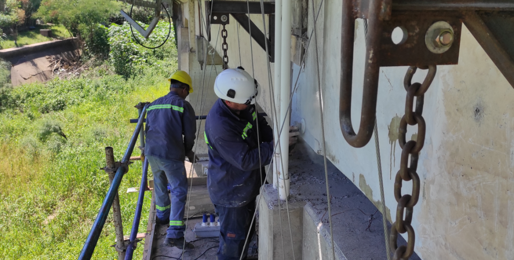 Vialidad Nacional avanza con la reparación del Puente Carretero