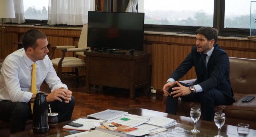 Reuni&oacute;n de Pullaro con Naci&oacute;n por la Hidrov&iacute;a: garantizan la navegabilidad por el canal