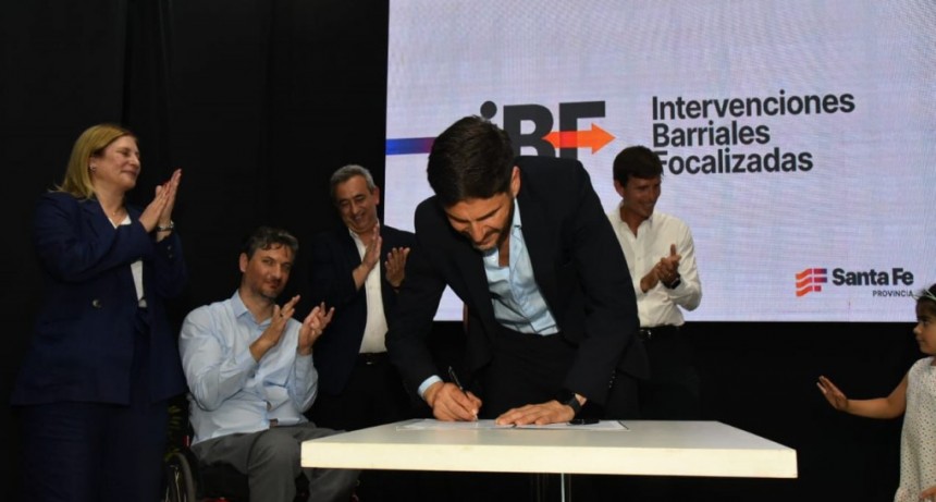 Pullaro: &ldquo;Trabajemos juntos para que cada lugar de la provincia tenga las herramientas para vivir en paz&rdquo;