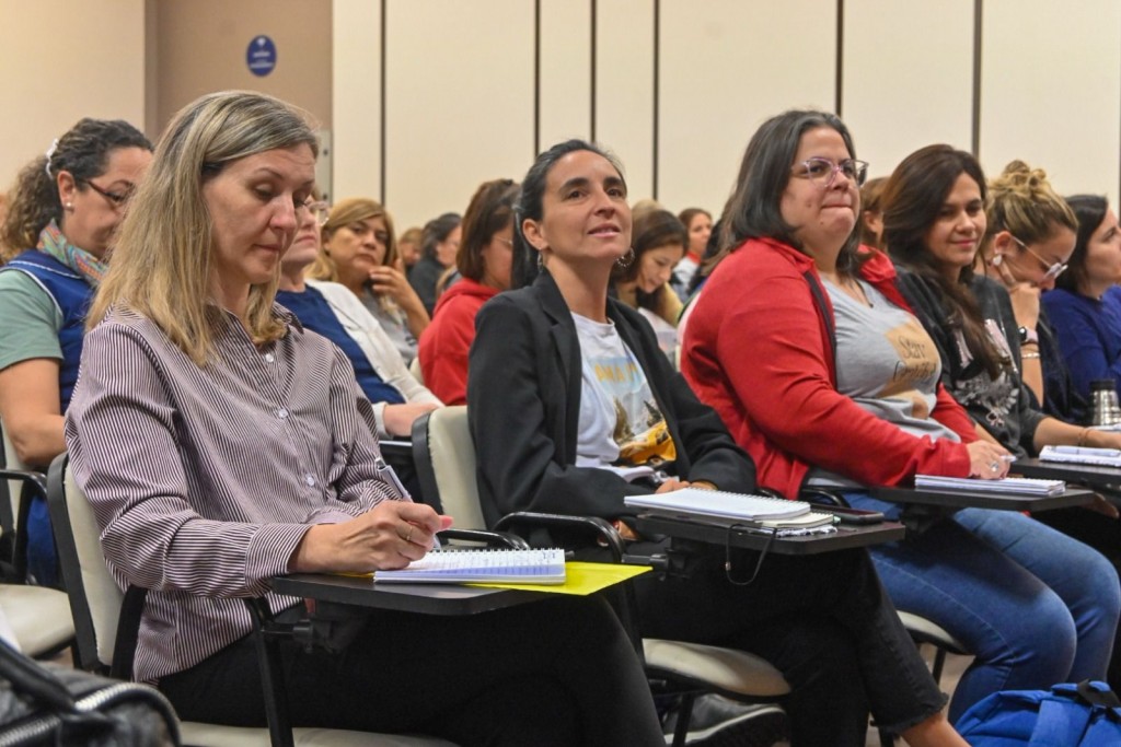 Plan Raíz: más de 7 mil docentes y directivos participaron de las instancias de formación y capacitación en alfabetización