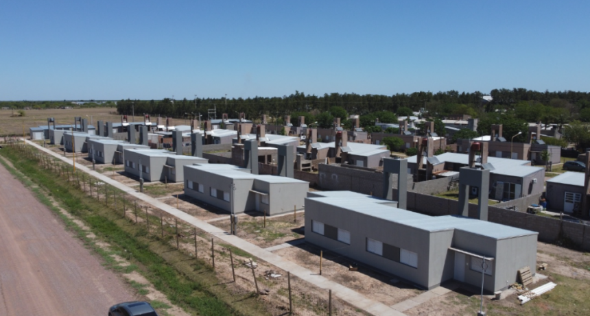 La Provincia sorte&oacute; 45 viviendas para familias de Tostado