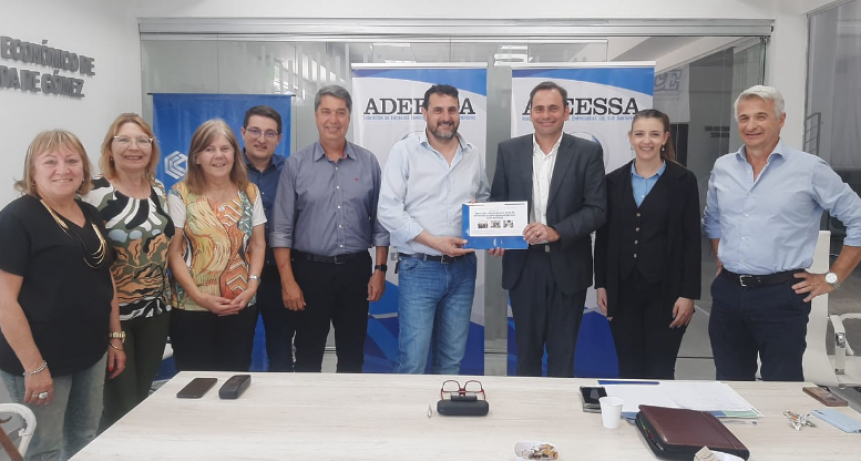 La Provincia analiz&oacute; pol&iacute;ticas comerciales y de defensa del consumidor junto al sector comercial
