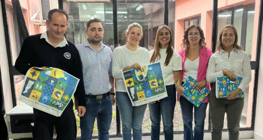 La Agencia Provincial de seguridad vial entreg&oacute; al&oacute;metros en Reconquista y Avellaneda