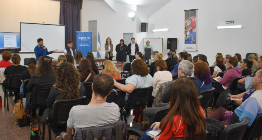 La Provincia present&oacute; los avances del Sistema de Informaci&oacute;n y Gesti&oacute;n de Ni&ntilde;ez y Adolescencia