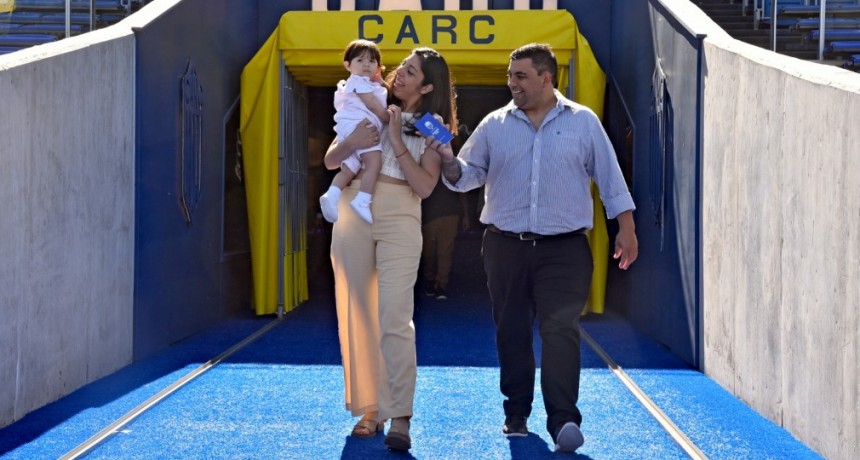 &ldquo;Casate con tu ciudad como testigo&rdquo;: cinco parejas dieron el &ldquo;s&iacute;&rdquo; en la cancha de Rosario Central