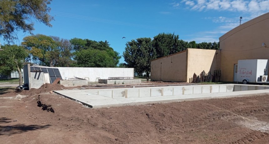 Deporte y Recreaci&oacute;n en Mar&iacute;a Luisa: Un paso firme en la construcci&oacute;n del natatorio comunal