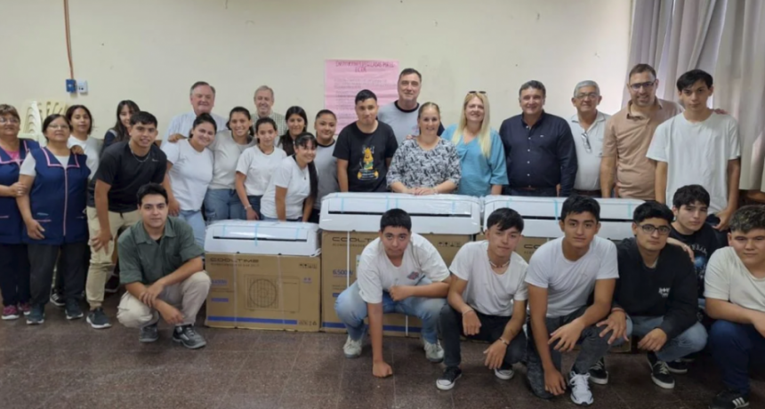 Aportes gubernamentales para las Escuelas N&deg;453 &ldquo;Estanislao L&oacute;pez&rdquo; y N&deg; 308 &ldquo;Malvinas Argentinas&rdquo; de Ceres