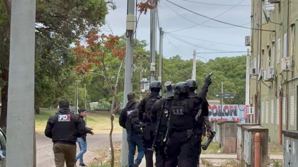 La PDI realizó 128 allanamientos en el departamento La Capital durante el mes de octubre