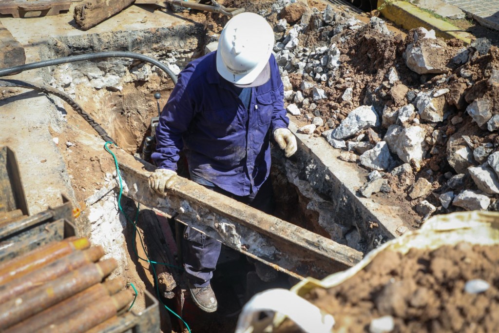 Aguas Santafesinas redujo 44 % los reclamos pendientes y bajó en un 72 % el tiempo de resolución