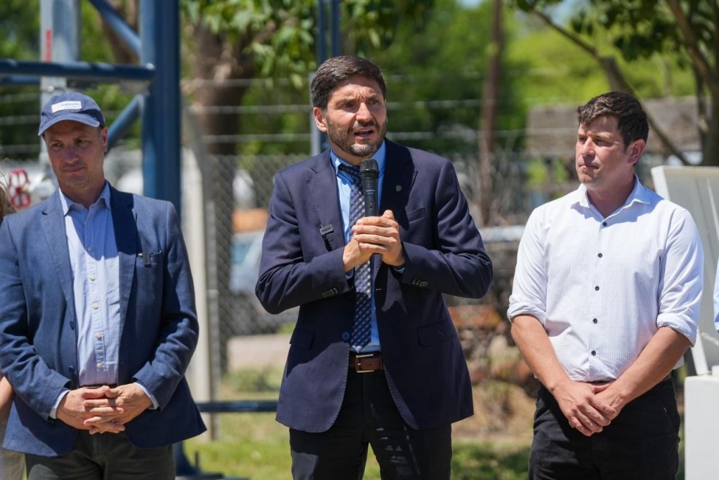 Pullaro inauguró el sistema de provisión de agua potable para Empalme San Carlos