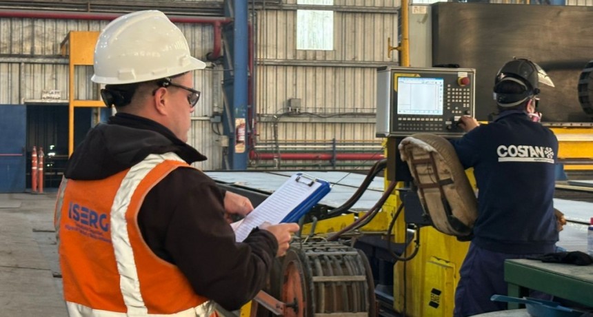 Con el apoyo de la Provincia, el astillero Atria volvió a producir y emplea a 100 personas