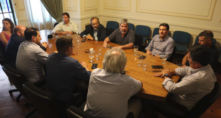 La Provincia particip&oacute; de la &uacute;ltima reuni&oacute;n del a&ntilde;o de la Mesa de Gas, Petr&oacute;leo y Mineria