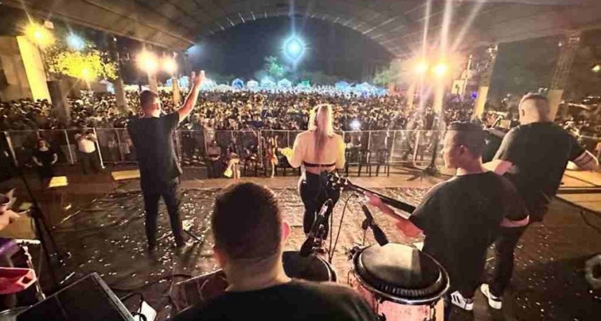 El Festival Provincial del Frutillero, entre m&uacute;sica y emociones en Desv&iacute;o Arij&oacute;n