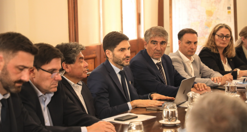 Pullaro encabez&oacute; la primera reuni&oacute;n de la Junta Provincial de Protecci&oacute;n Civil