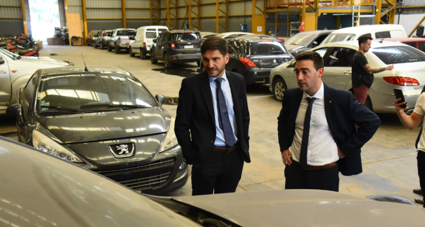 Pullaro: &ldquo;Adem&aacute;s de meter presos a los delincuentes, les vamos a sacar sus bienes y su dinero"
