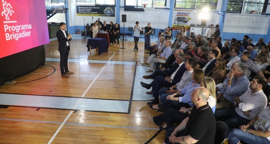 Pullaro: &ldquo;El Programa Brigadier destaca los valores de solidaridad, fraternidad y valent&iacute;a que representan a la Provincia&rdquo;